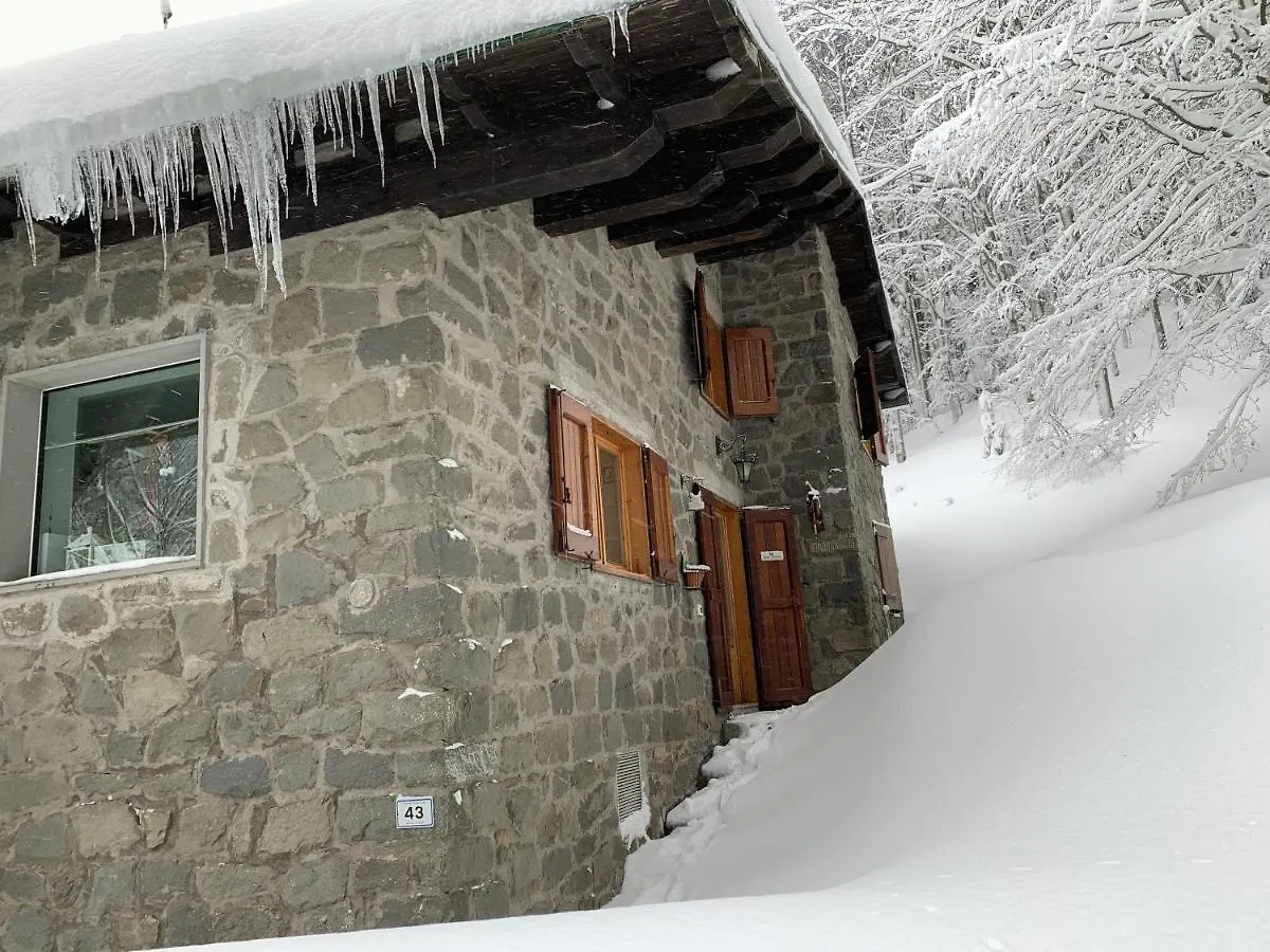 Chalet Baita Le Pozze Villa Abetone Italy